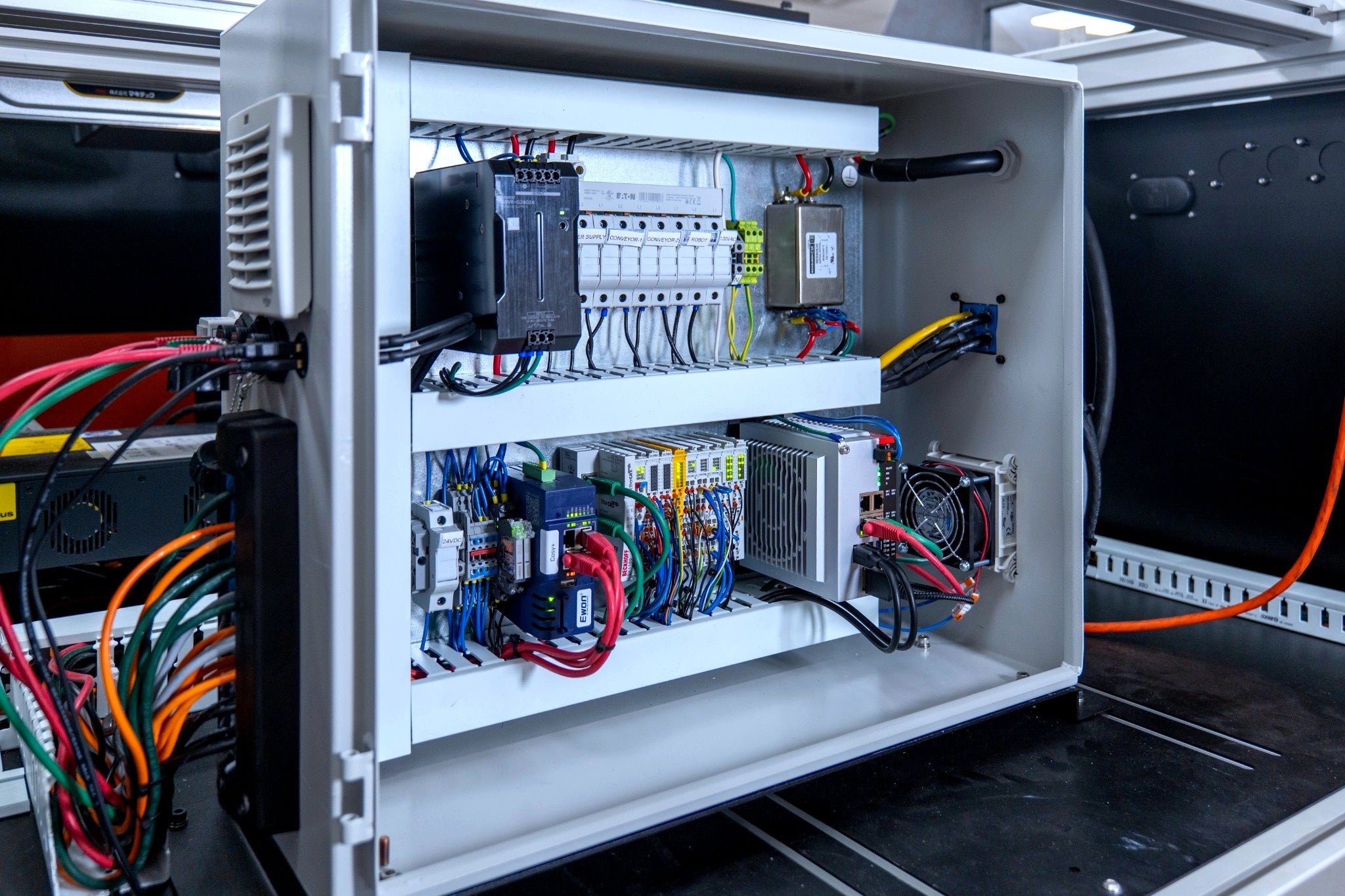 EIS Modular Robotic Work-cell